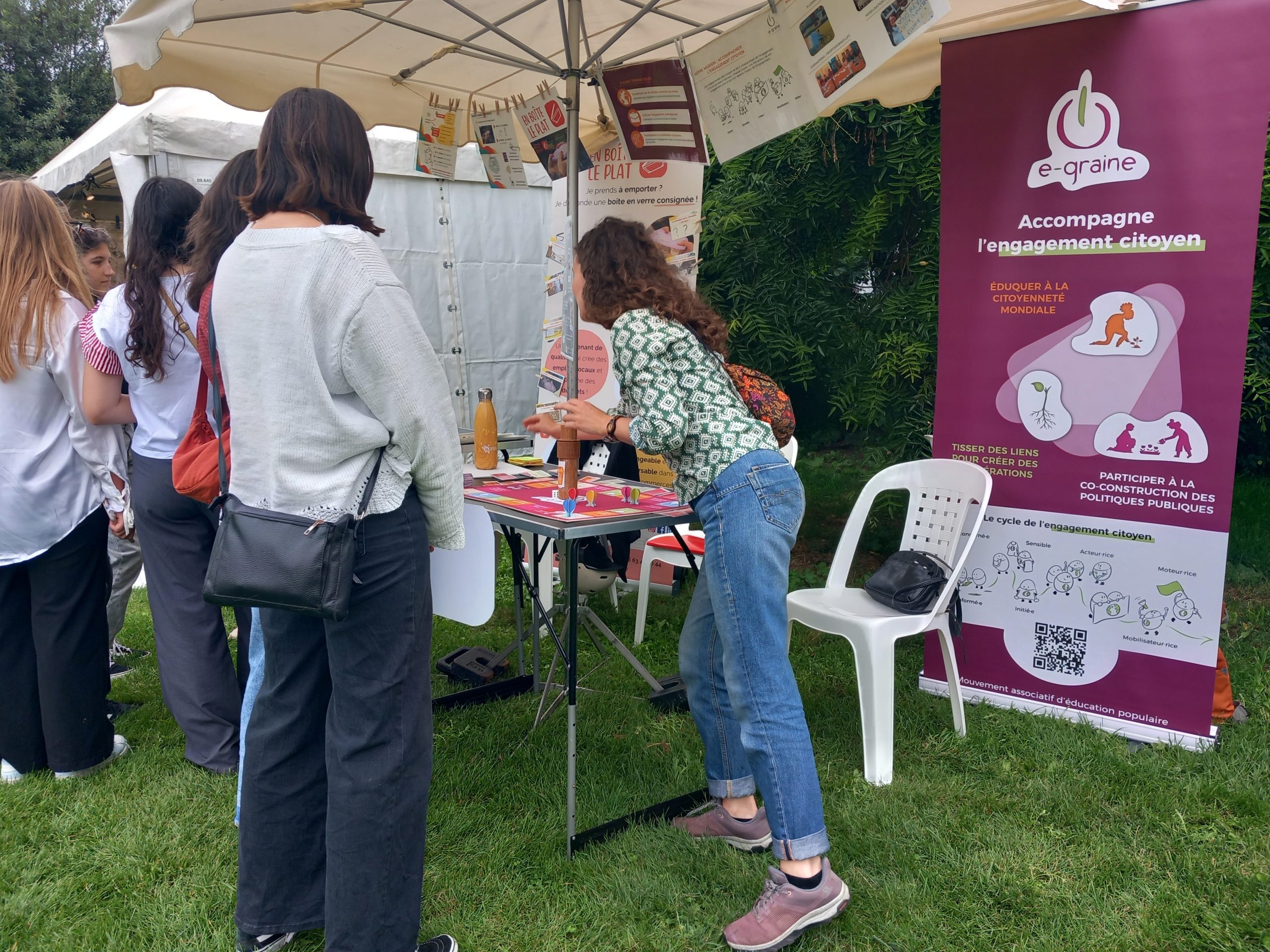 Les Herbes Folles investissent la rue Maltens